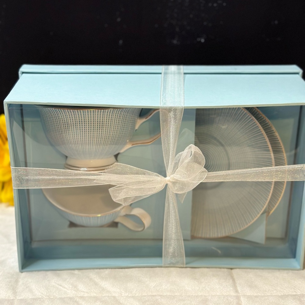 New Grace’s Teaware Tea Cup & Saucer Set For 2 Blue Squared Pattern w/Gold Trim